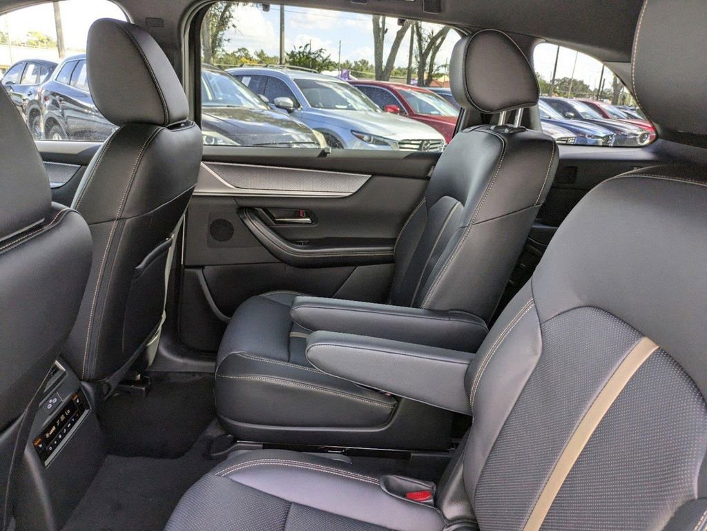 New 2025 MAZDA CX-90 Plug-In Hybrid w/ Premium Plus image 19