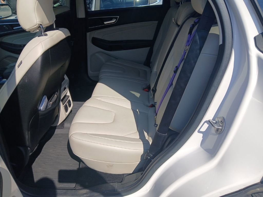 Used 2017 Ford Edge Titanium w/ Equipment Group 302A image 4