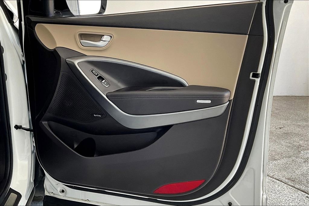 Used 2017 Hyundai Santa Fe Sport image 24