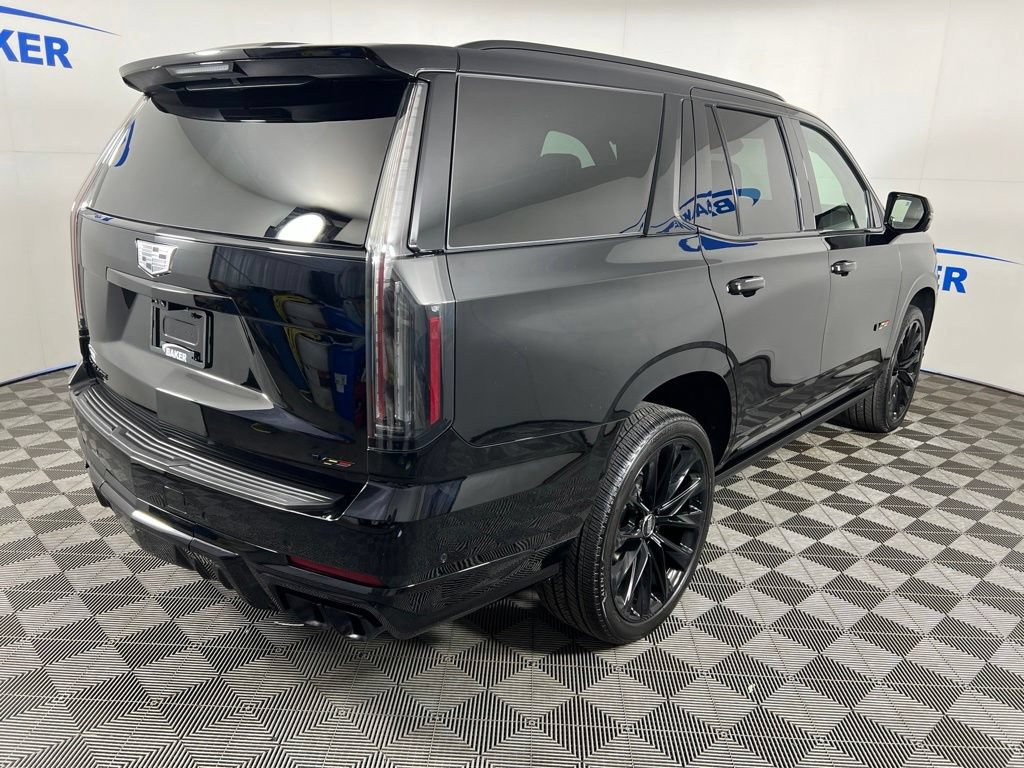 Used 2026 Cadillac Escalade V AWD/4WD image 6