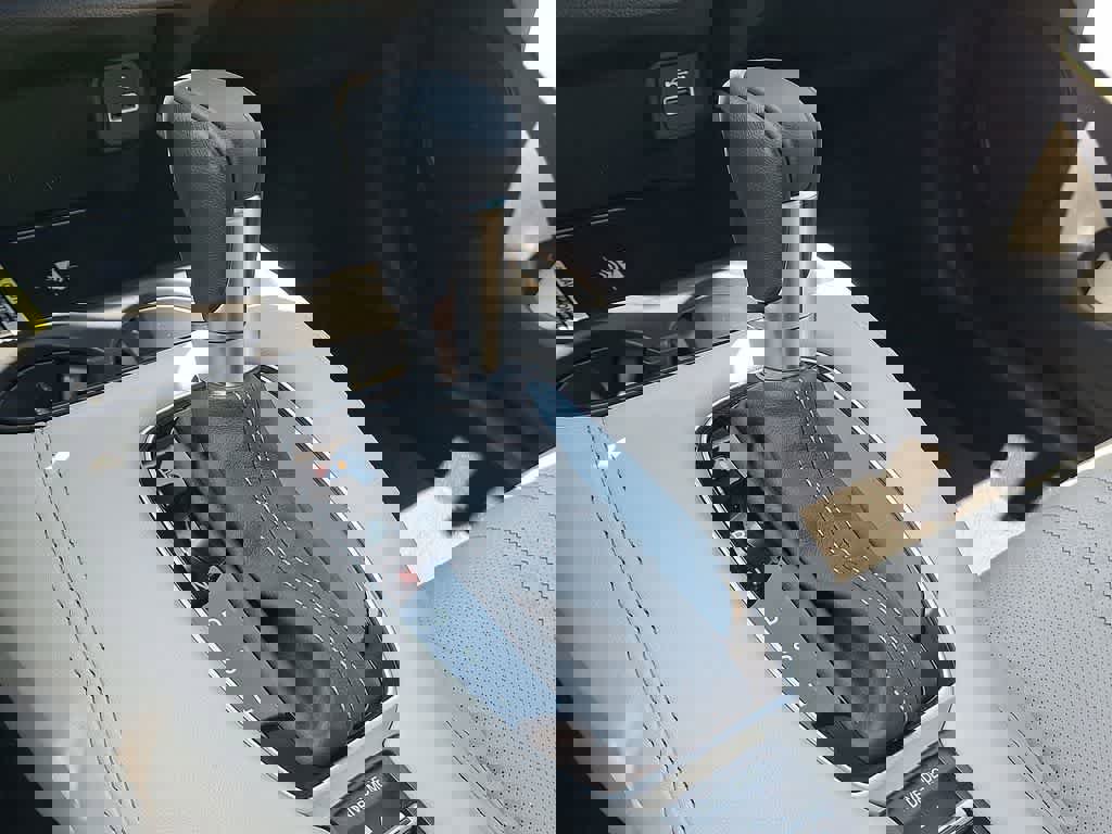 Certified 2025 Honda HR-V EX-L image 12