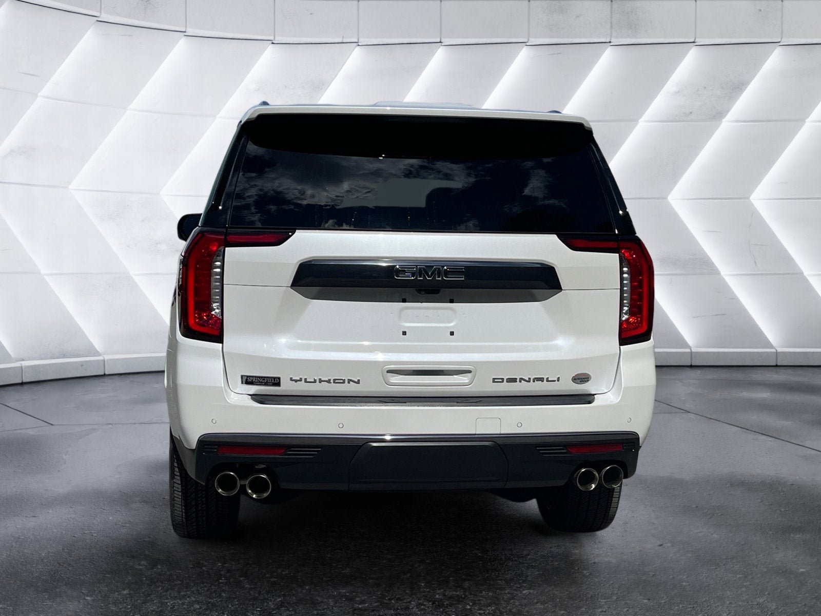 Used 2024 GMC Yukon XL Denali Ultimate AWD/4WD image 5