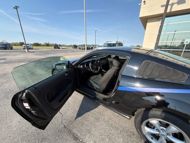 Used 2009 Ford Mustang GT RWD image 12