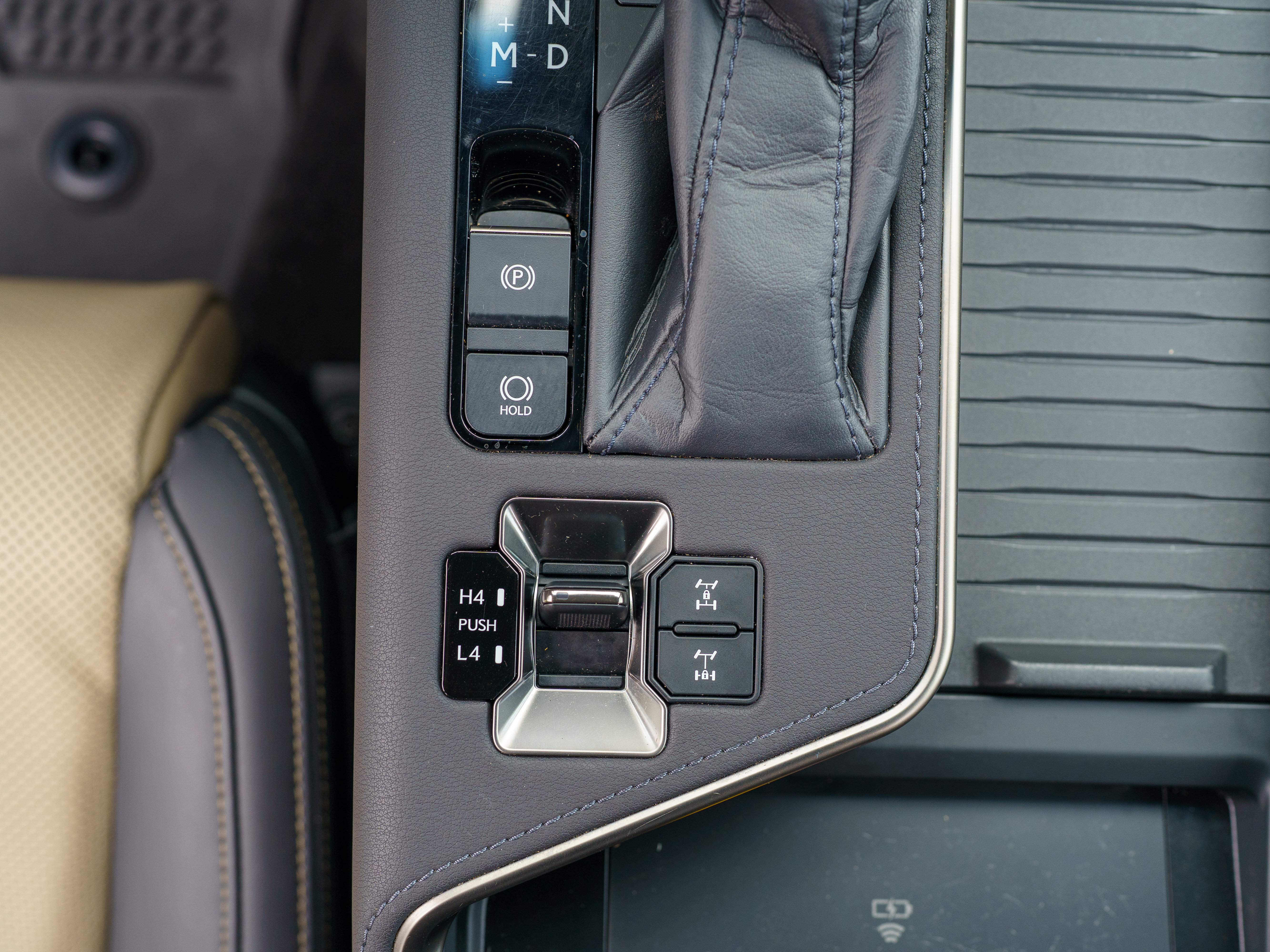 Used 2024 Lexus GX 550 AWD/4WD image 19