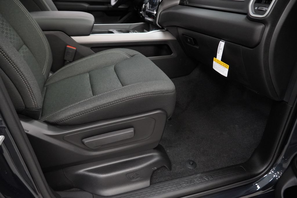 New 2027 RAM 1500 4x4 Crew Cab image 34