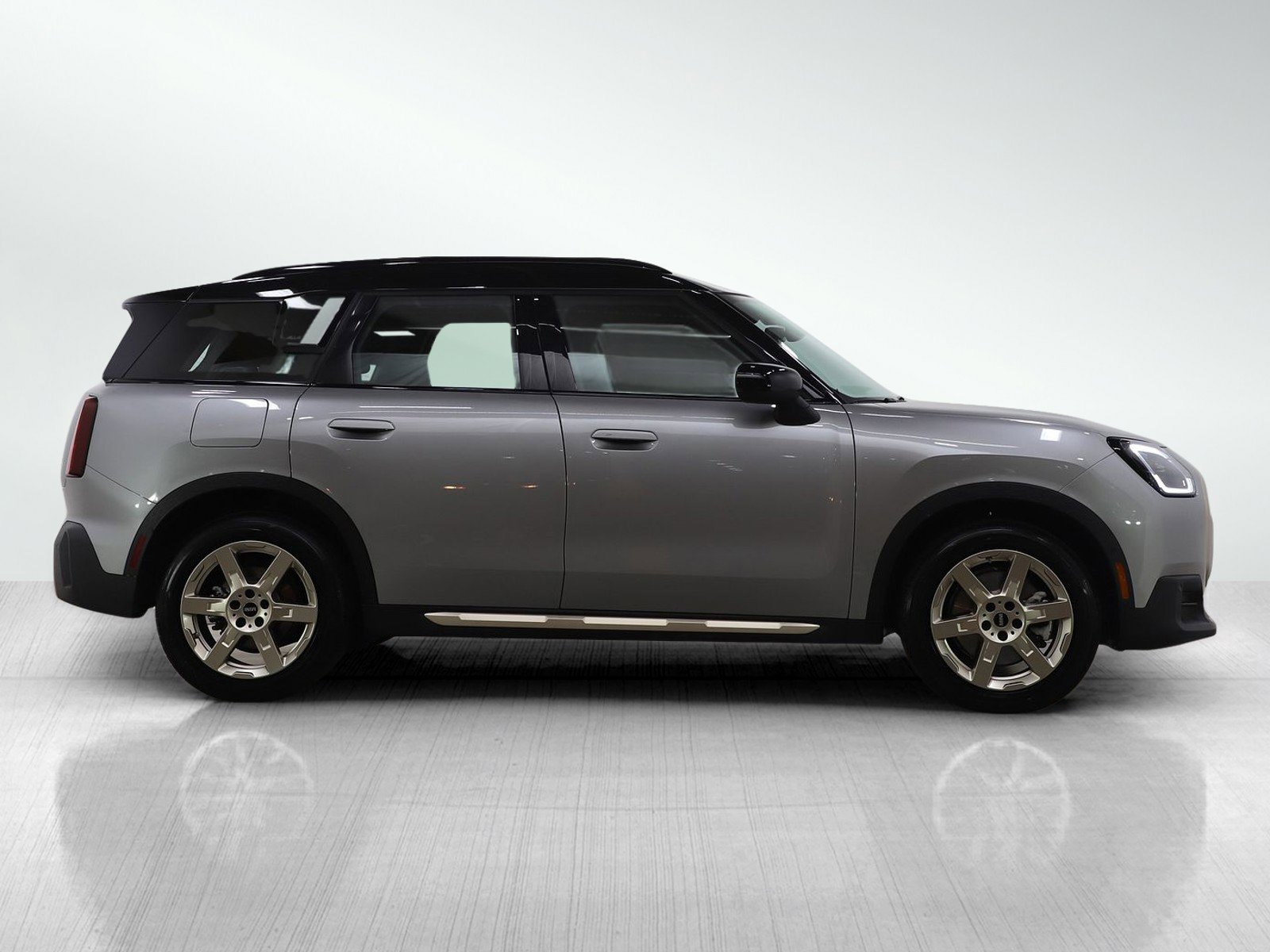 Used 2025 MINI Cooper Countryman S image 6