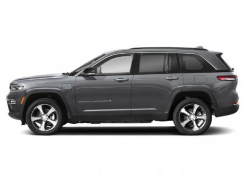 Used 2022 Jeep Grand Cherokee Overland w/ Advanced Protech Group III image 3