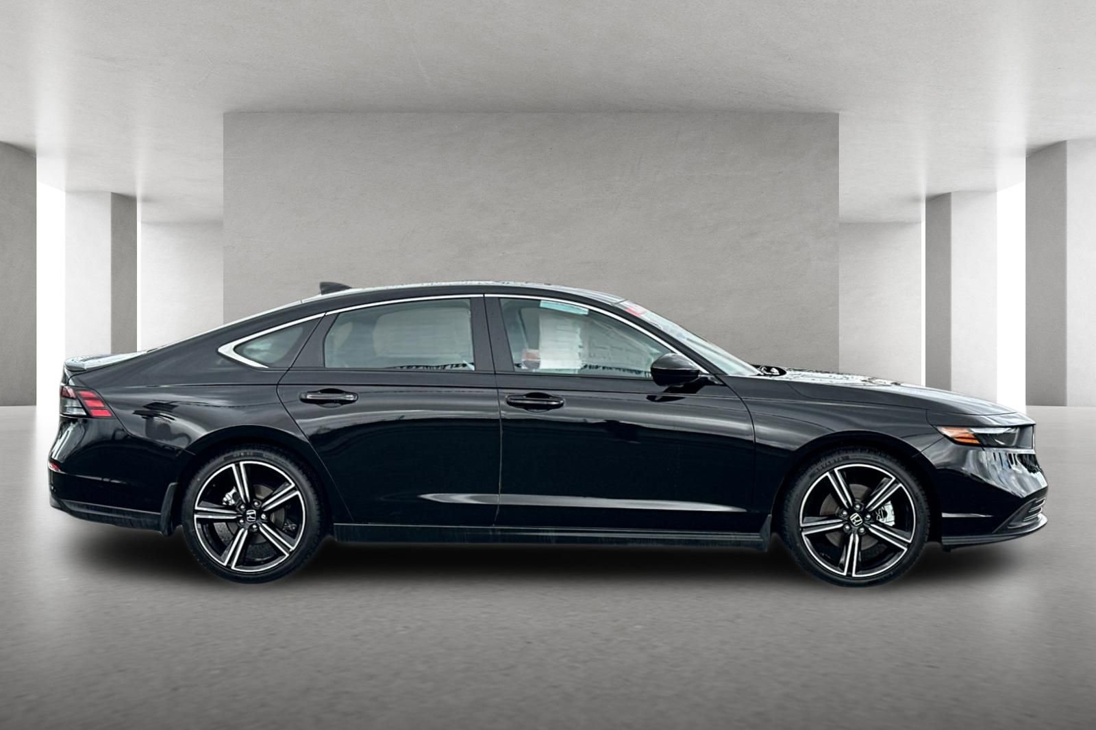 Certified 2024 Honda Accord Sport image 3