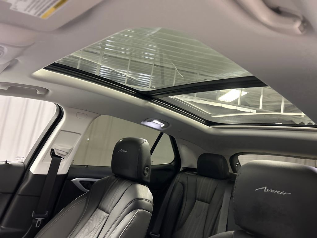 New 2026 Buick Envision Avenir image 21