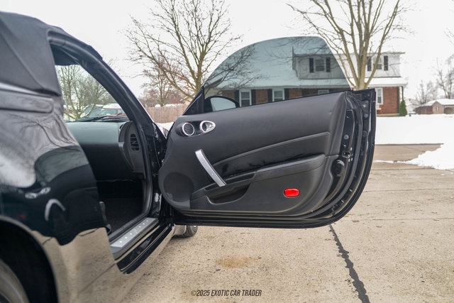 Used 2007 Nissan 350Z Touring RWD image 40