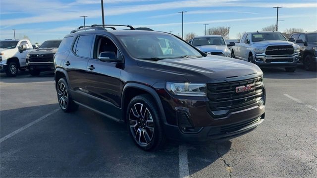 Used 2021 GMC Acadia SLT w/ Elevation Edition image 2