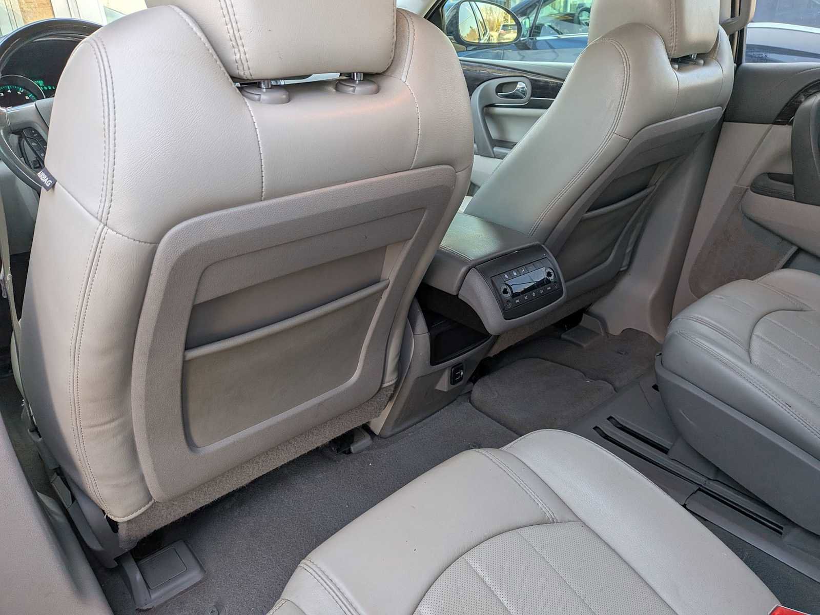 Used 2017 Buick Enclave Premium image 16