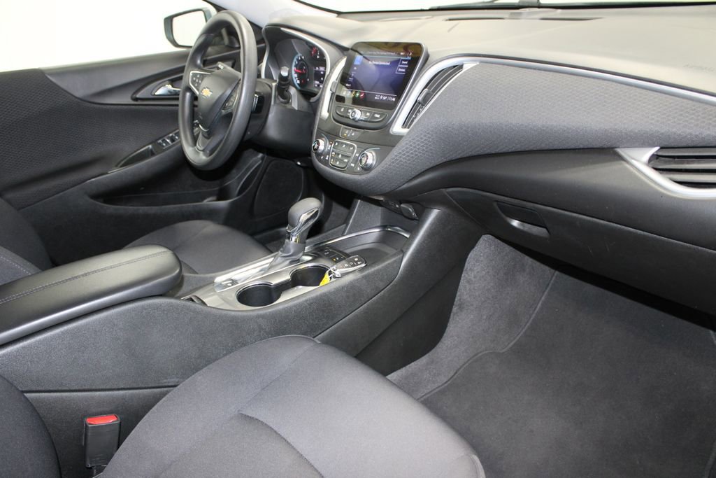 Used 2024 Chevrolet Malibu LT image 21