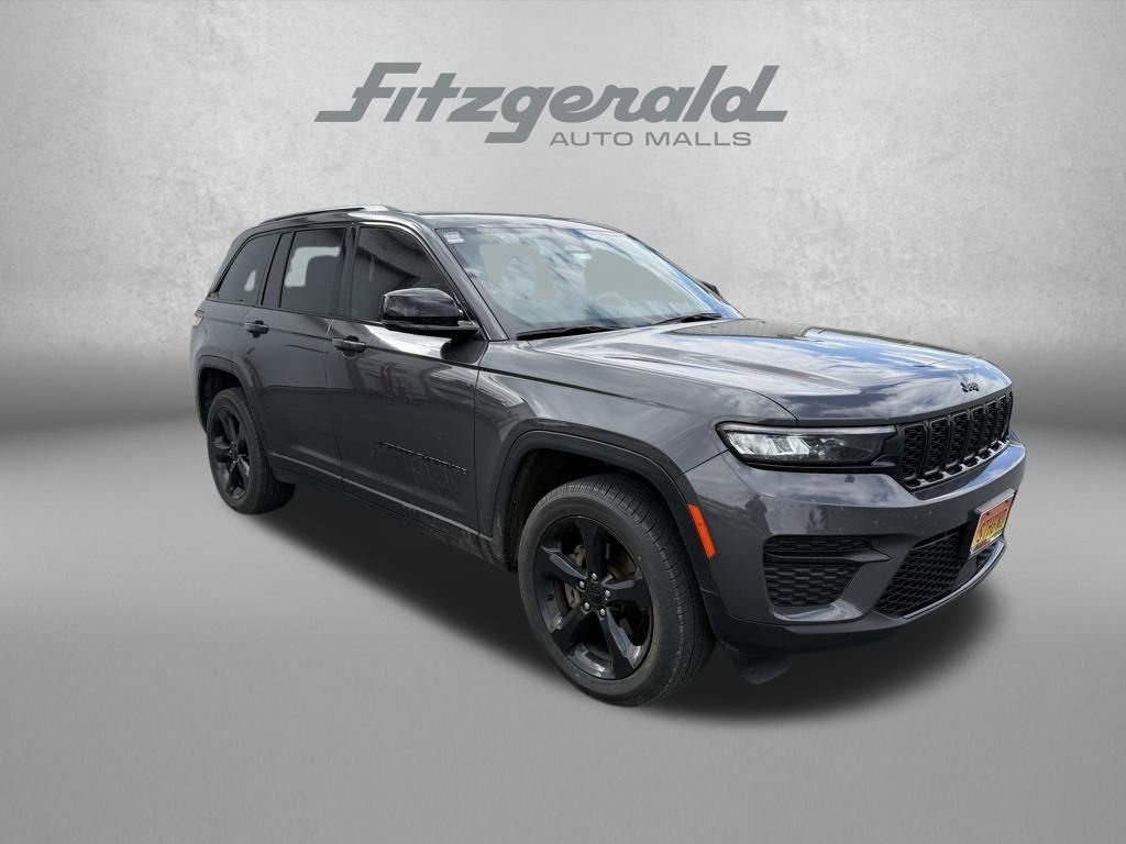 Used 2024 Jeep Grand Cherokee Altitude