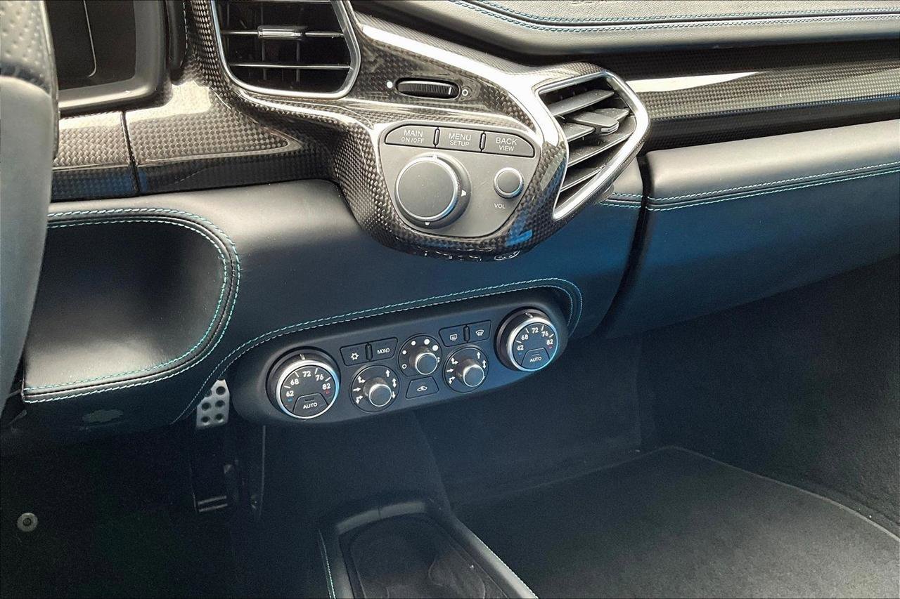 Used 2015 Ferrari 458 Italia Coupe image 11