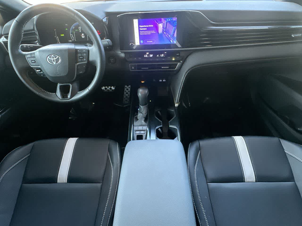 Used 2025 Toyota Camry SE w/ Convenience Package FWD image 24
