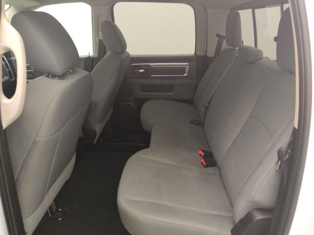 Used 2020 RAM 1500 Classic SLT AWD/4WD image 18