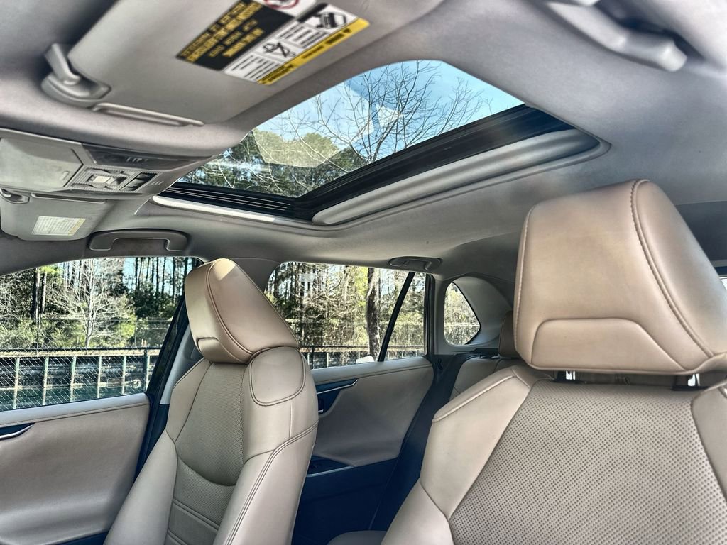 Used 2019 Toyota RAV4 Limited w/ Cold Weather Package image 19