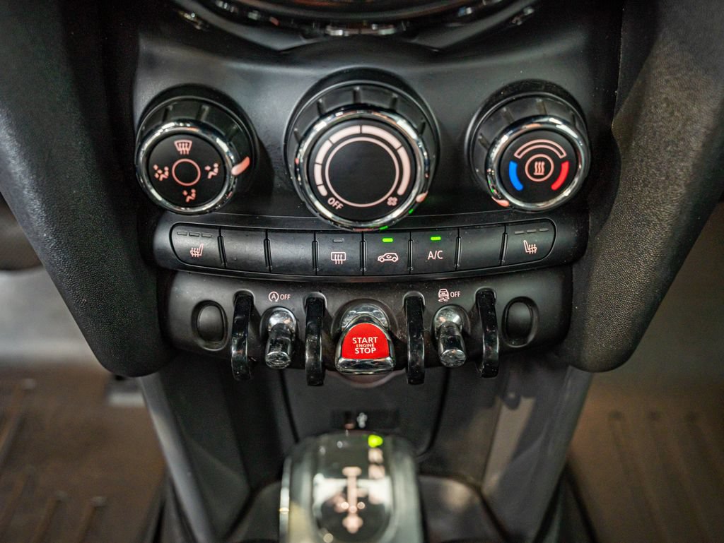 Used 2019 MINI Cooper Convertible FWD image 32