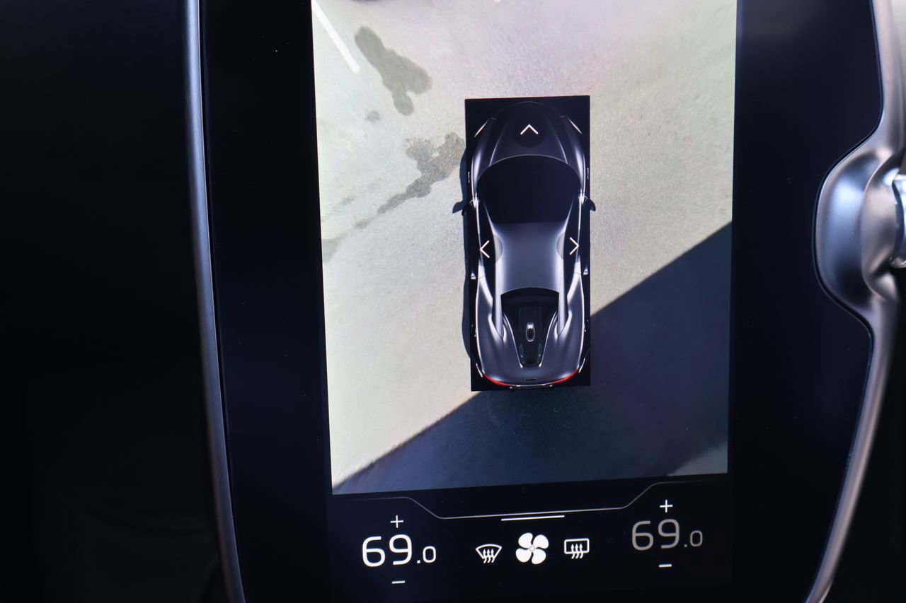 New 2026 McLaren Artura image 23