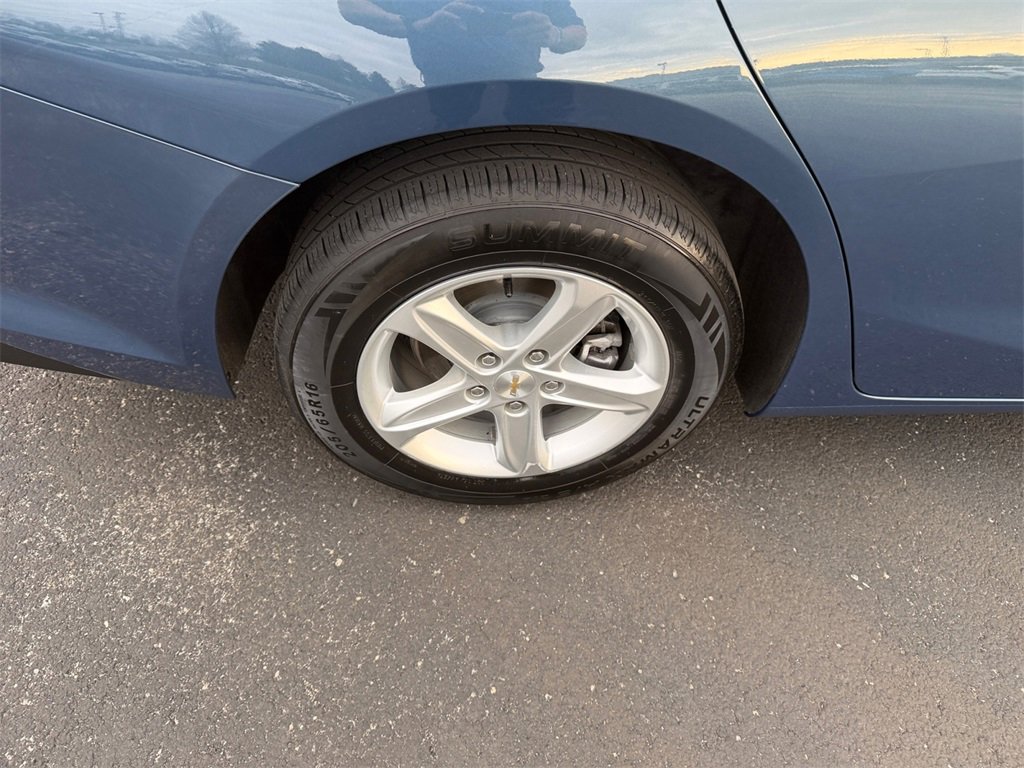 Used 2024 Chevrolet Malibu LT image 29