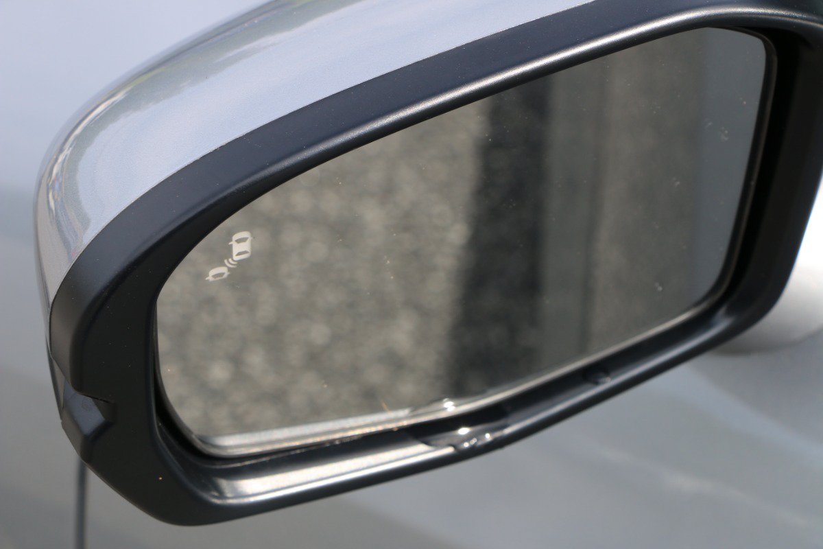 Used 2025 Acura ADX FWD image 15