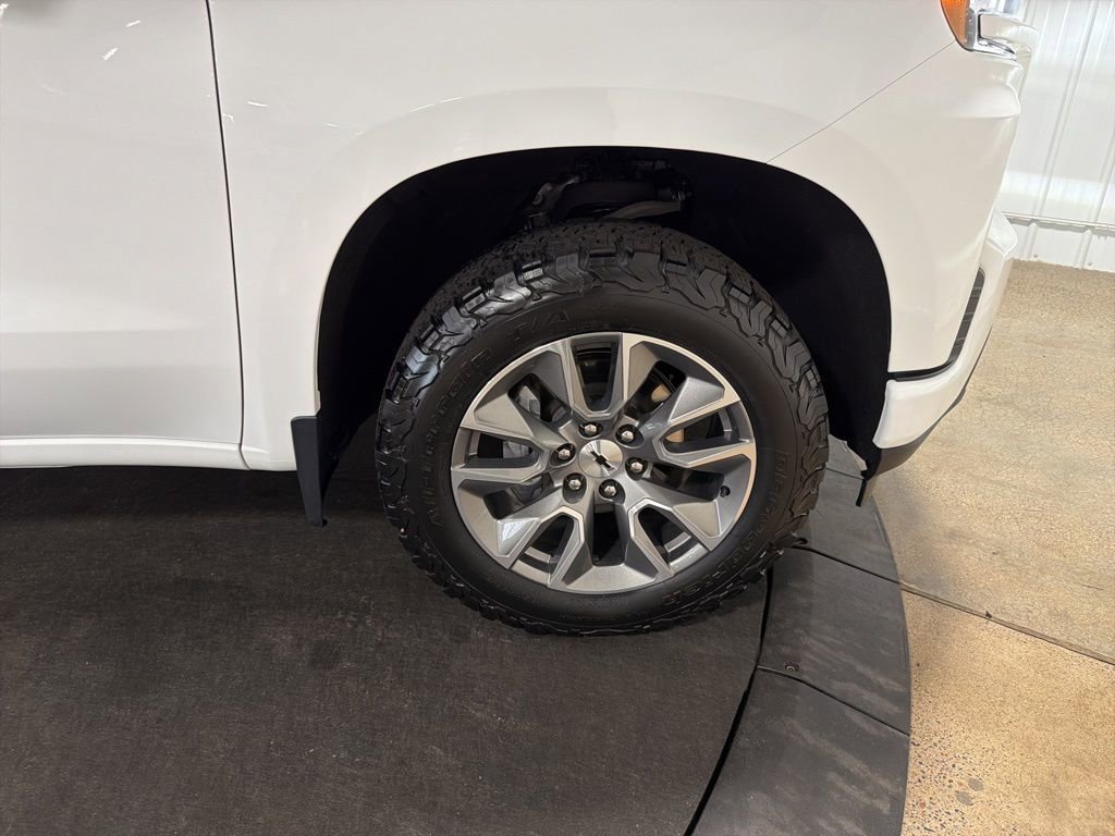 Certified 2022 Chevrolet Silverado 1500 RST w/ Z71 Off-Road Package AWD/4WD image 38