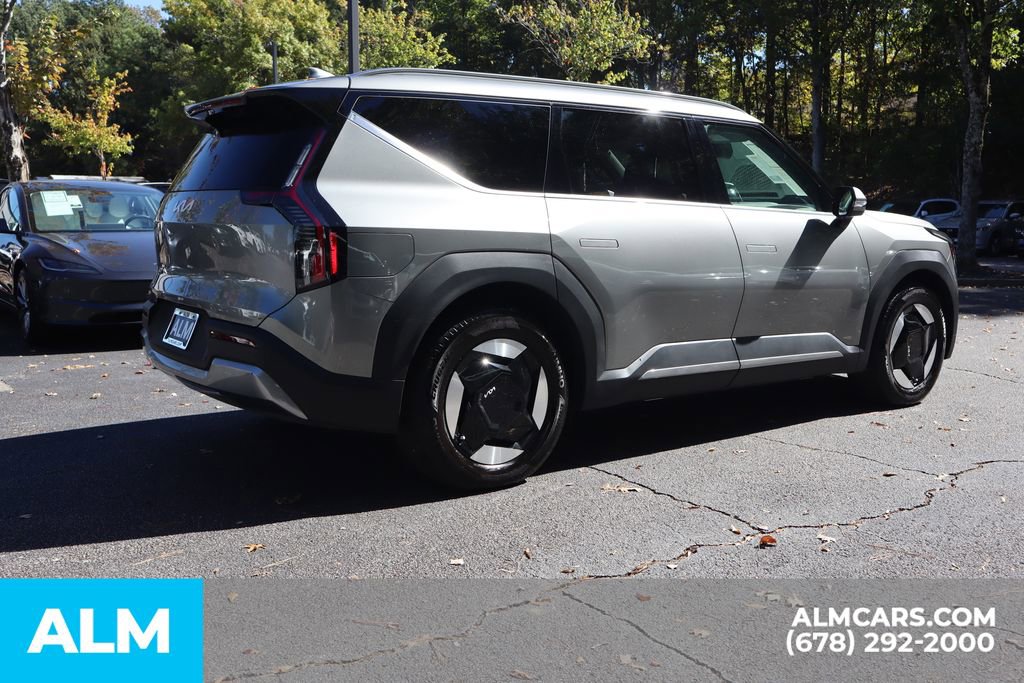 Used 2024 Kia EV9 Wind image 6