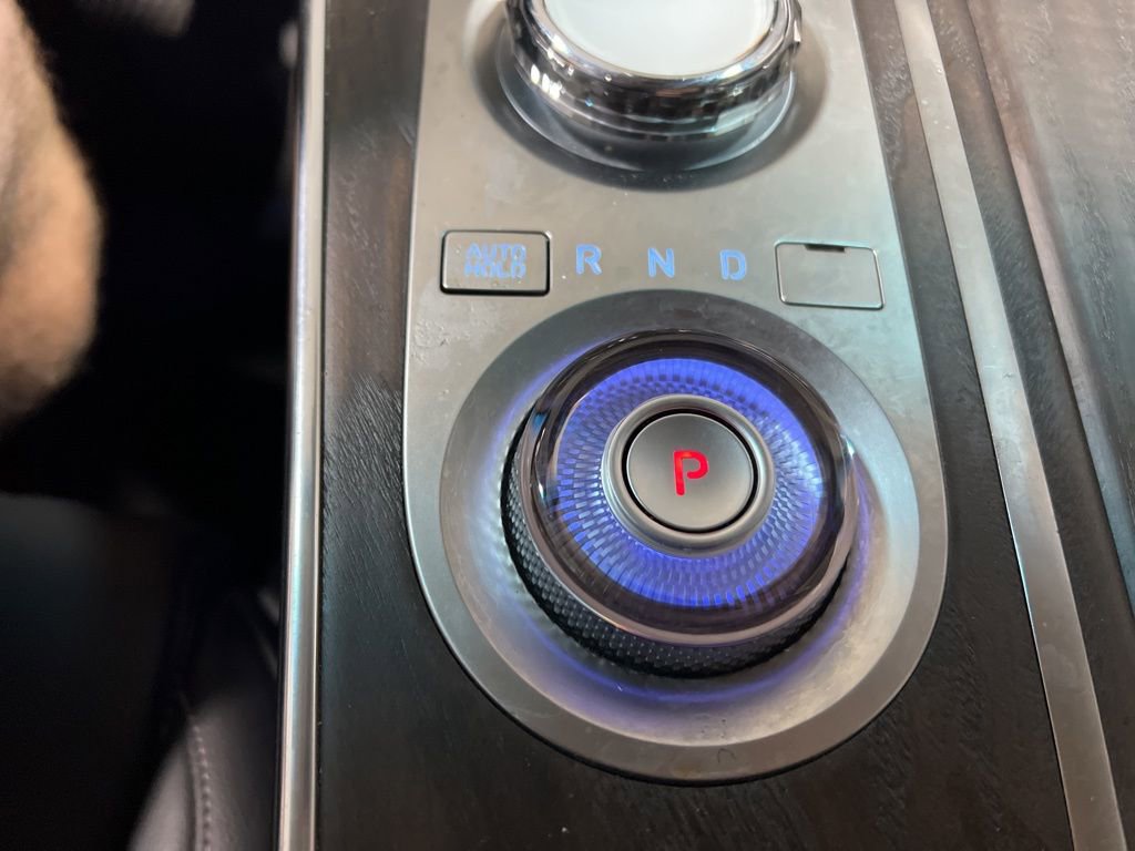 Used 2024 Genesis GV80 2.5T image 31