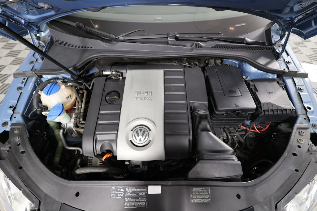 Used 2008 Volkswagen Eos 2.0T FWD image 28