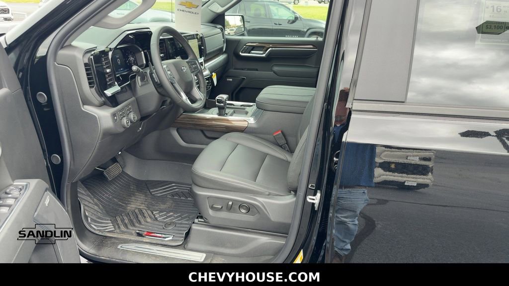 New 2026 Chevrolet Silverado 1500 LT Trail Boss w/ Safety Package AWD/4WD image 11