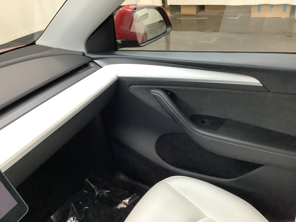 Used 2023 Tesla Model Y Long Range AWD/4WD image 19