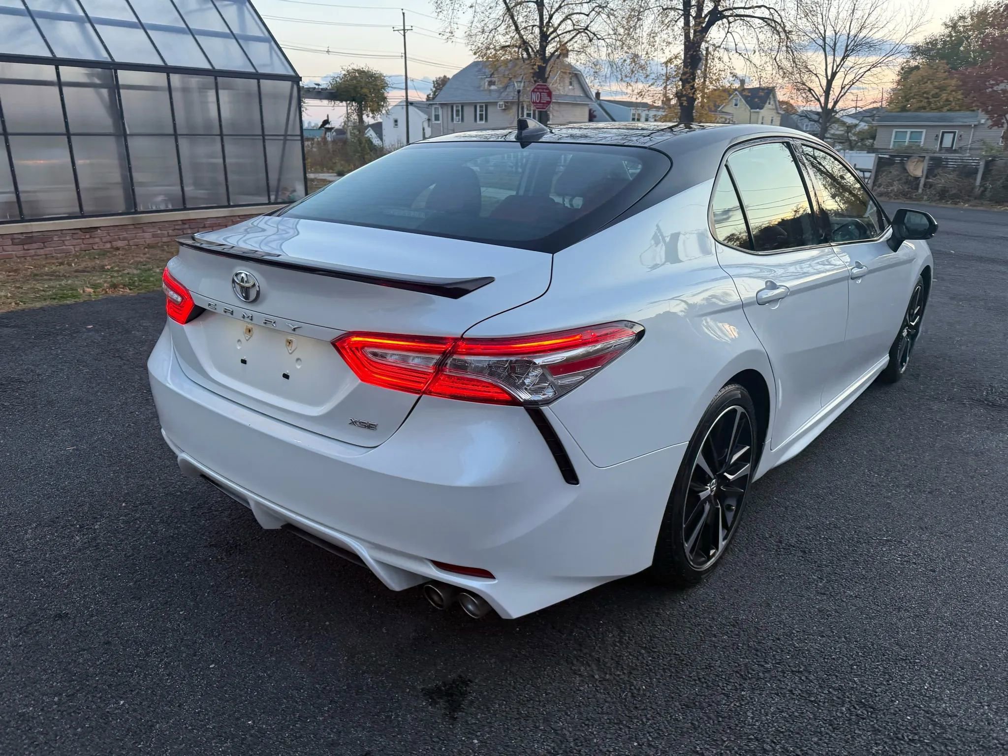 Used 2020 Toyota Camry XSE image 13