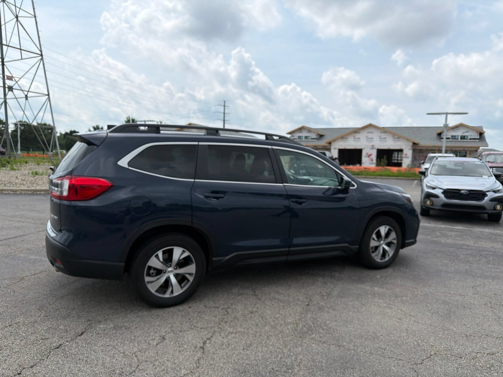 Certified 2025 Subaru Ascent Premium w/ Premium Package AWD/4WD image 21