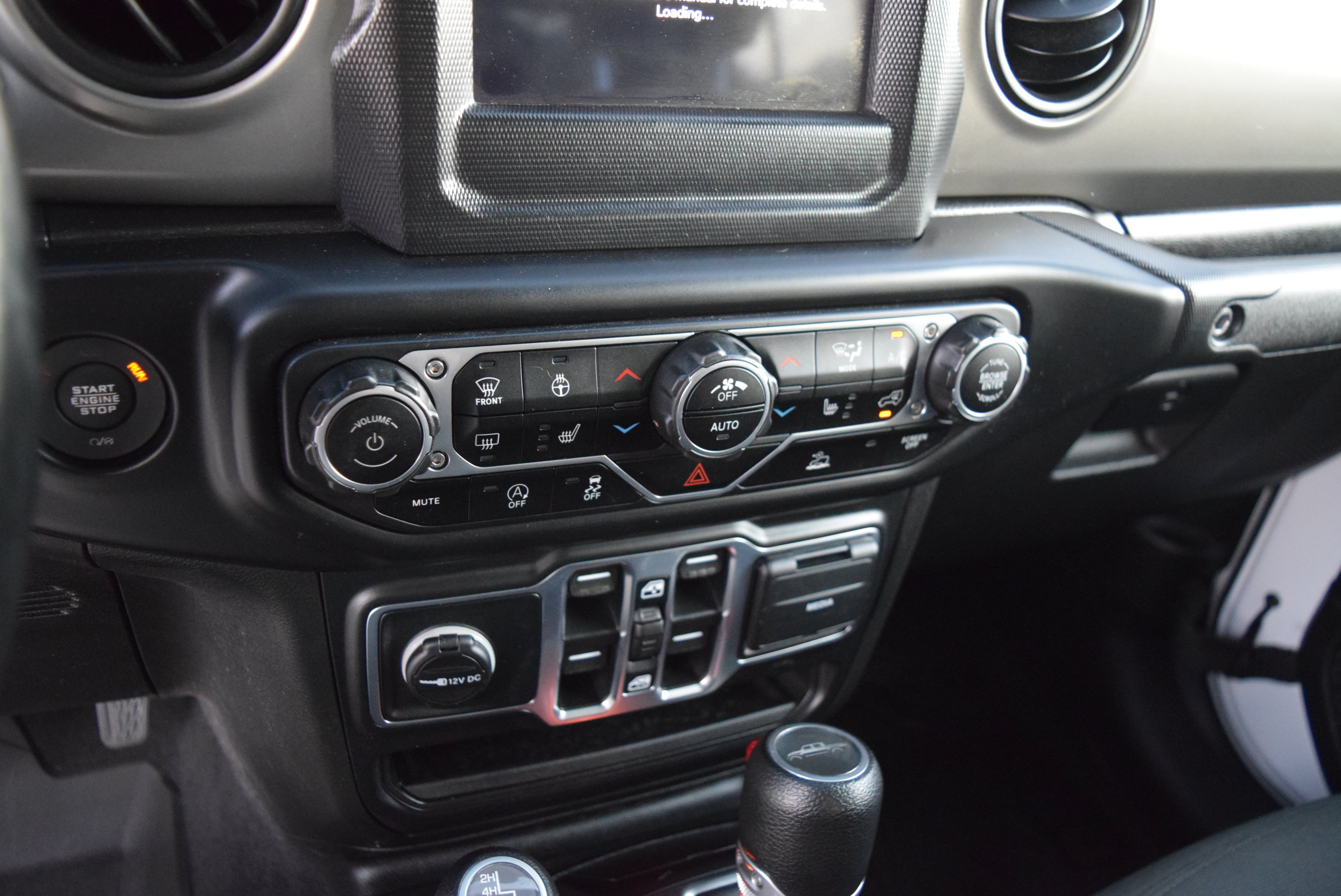Used 2021 Jeep Gladiator Sport AWD/4WD image 12