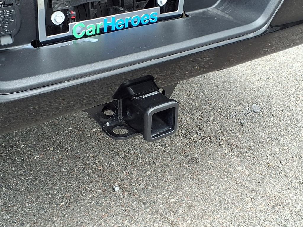 Used 2024 GMC Sierra 1500 Elevation image 21