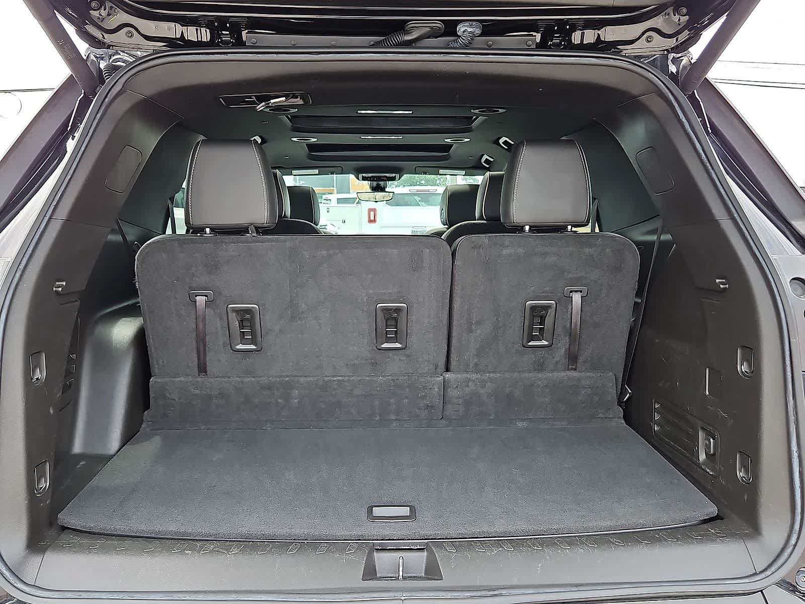 Certified 2023 Chevrolet Traverse Premier w/ Redline Edition FWD image 33