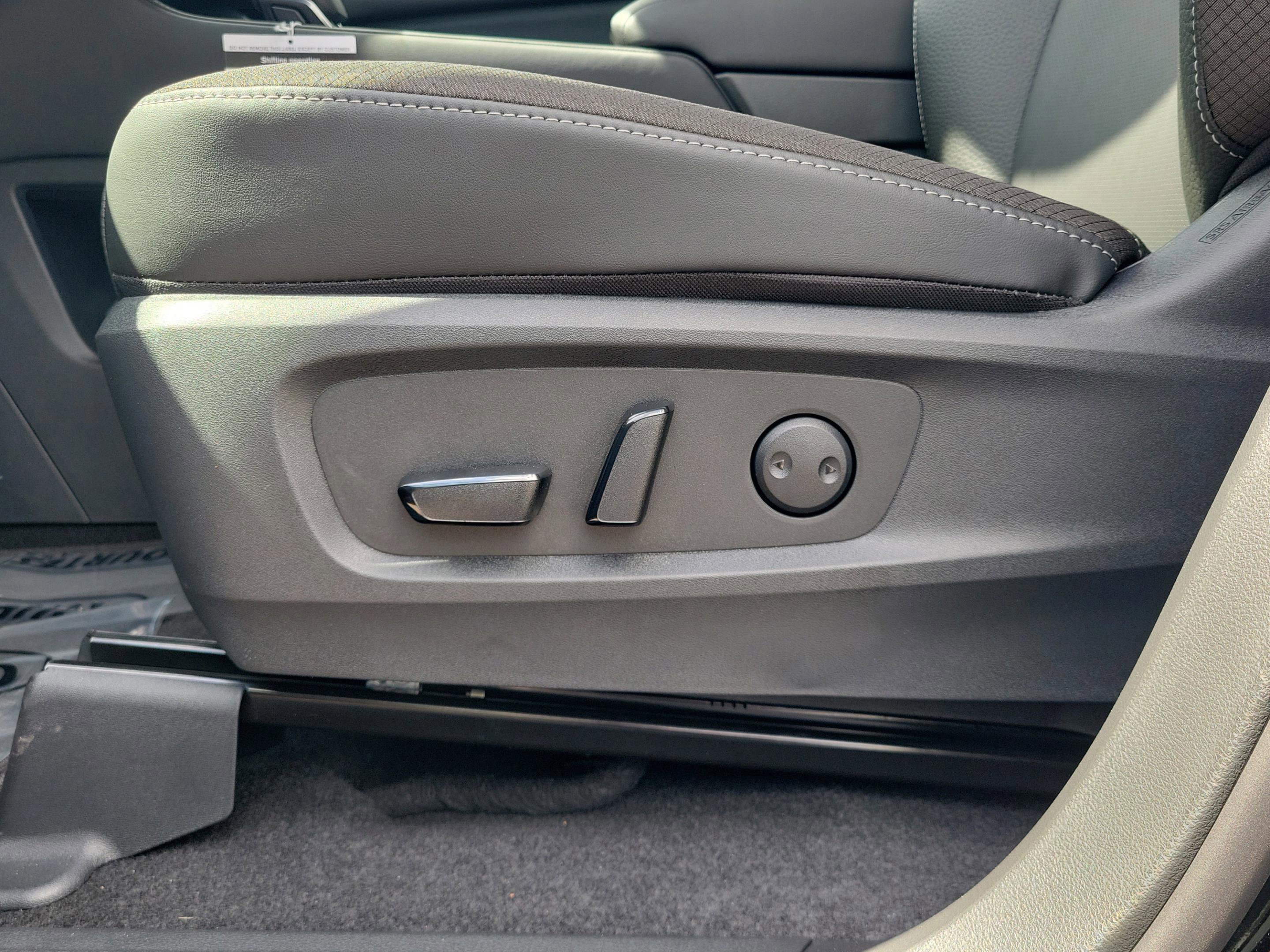 New 2026 Nissan Pathfinder SL image 22