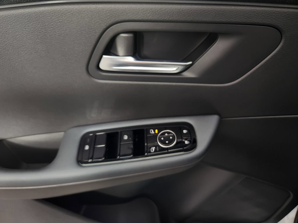 New 2026 Nissan Leaf w/ Floor Mat Package (S+) FWD image 9