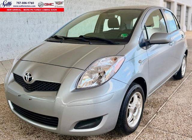 Used 2009 Toyota Yaris 4-Door Hatchback FWD image 1