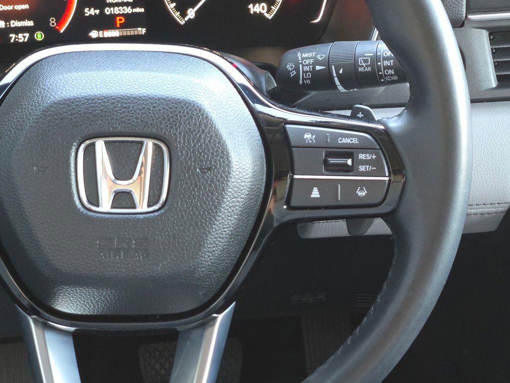 Used 2025 Honda Pilot EX-L image 16