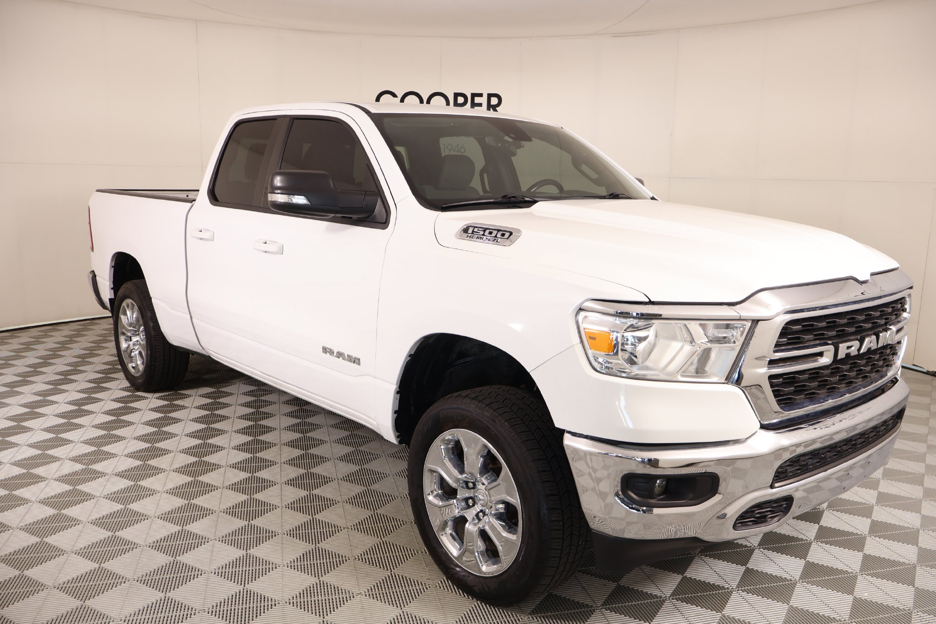Used 2022 RAM 1500 Big Horn AWD/4WD image 1