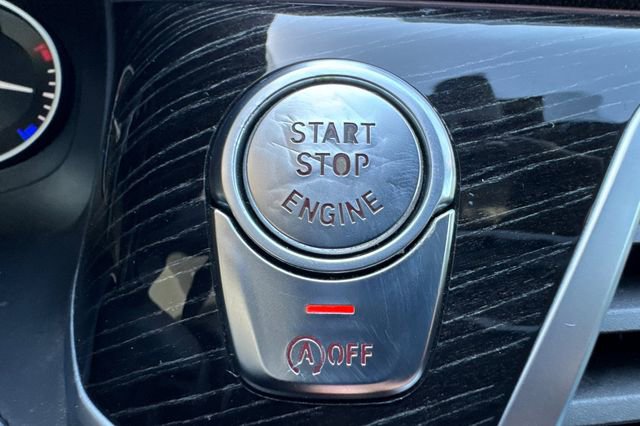 Used 2019 BMW 750i RWD image 34