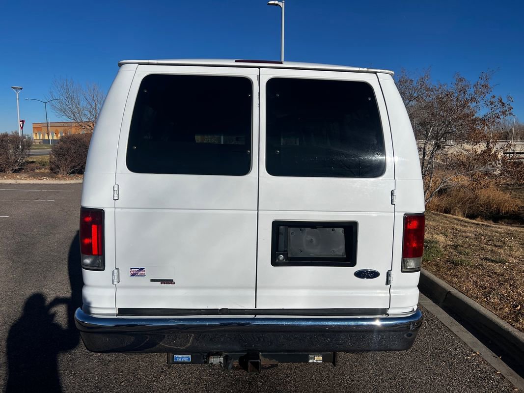 Used 2007 Ford E-350 and Econoline 350 XLT image 8