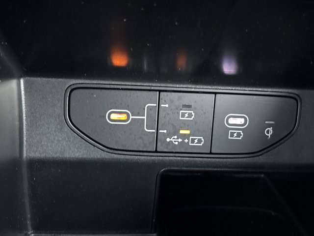 Used 2025 Kia Sorento SX Prestige w/ Olive Brown Leather Package image 39