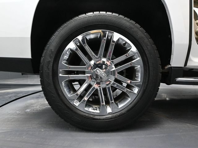 Used 2017 Cadillac Escalade ESV 4WD image 14