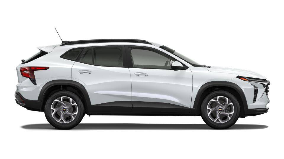New 2026 Chevrolet Trax LT w/ Sunroof Package FWD image 29