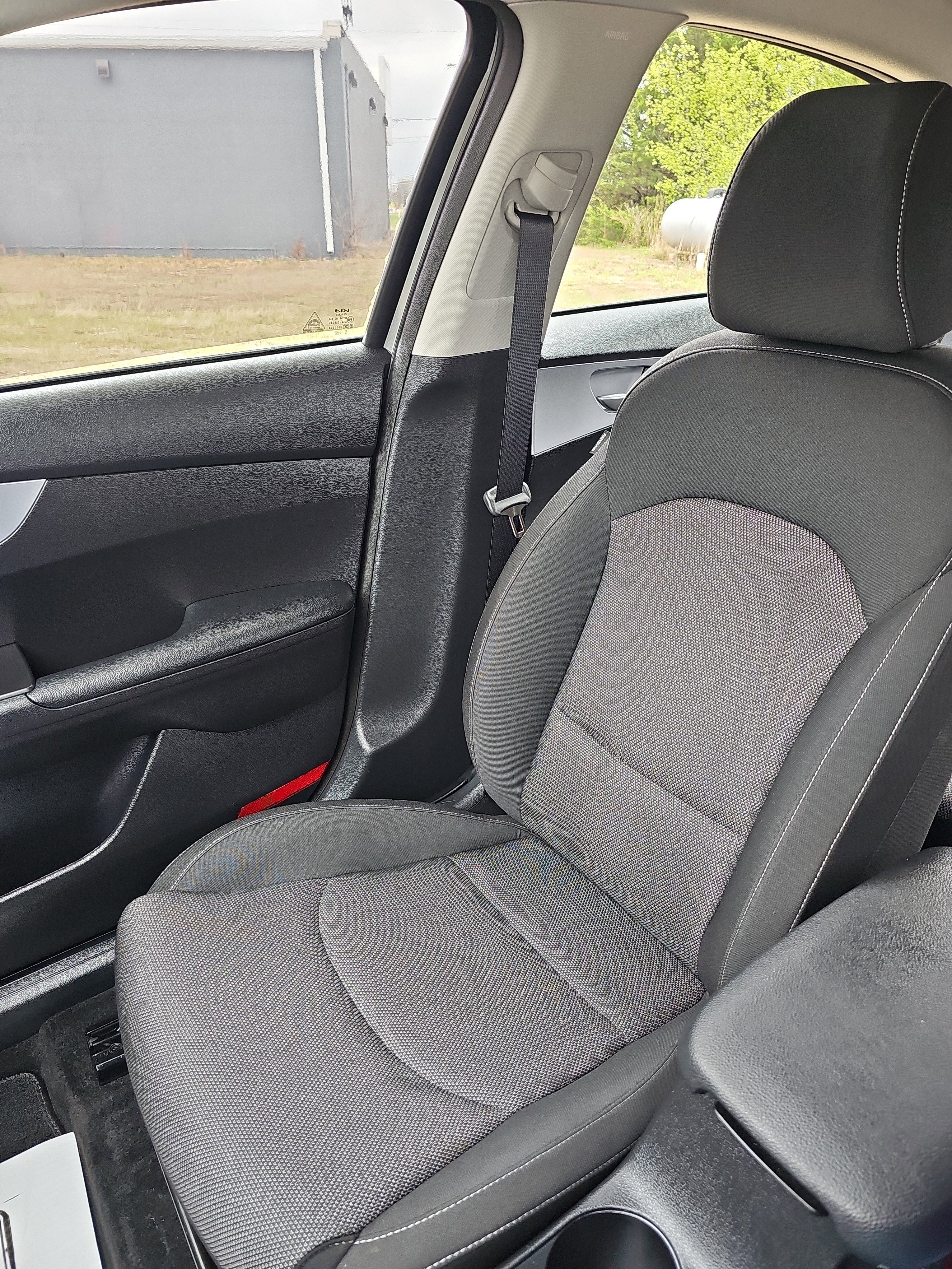 Used 2024 Kia Forte LXS image 31