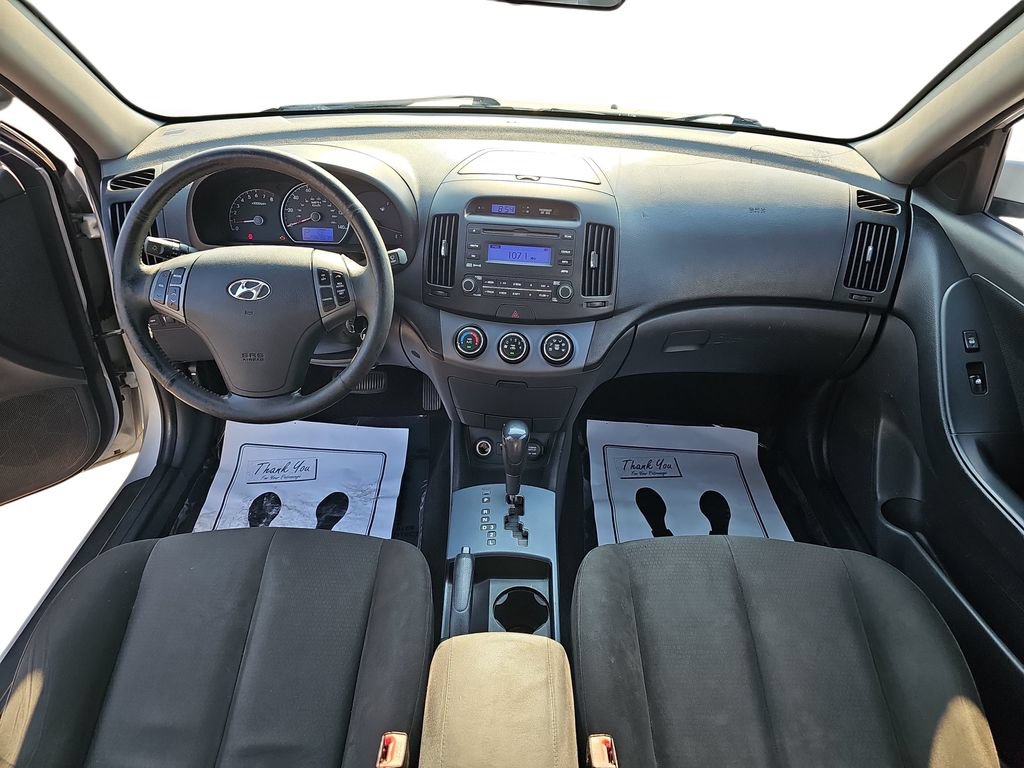 Used 2009 Hyundai Elantra SE FWD image 14