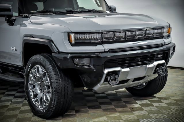 New 2025 GMC Hummer EV 3X image 2